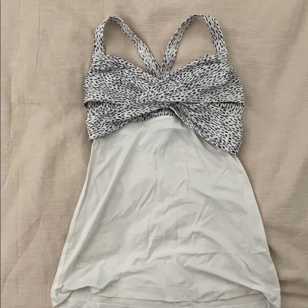 Lululemon top